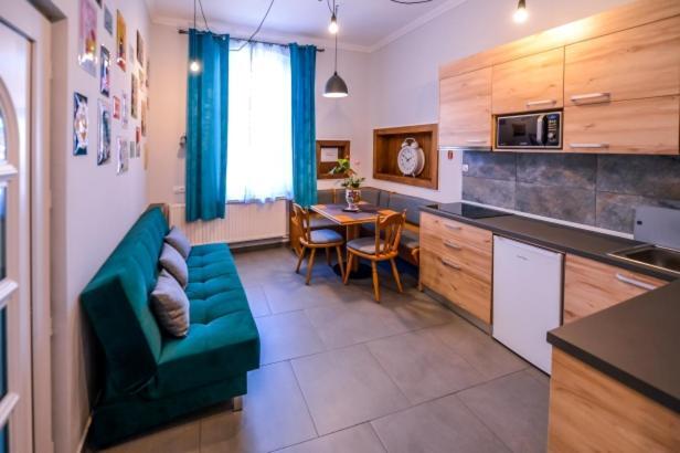 סיגישוארה Atrium 24 Studio מראה חיצוני תמונה