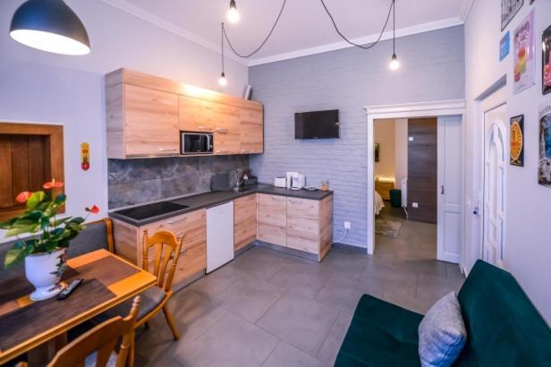 סיגישוארה Atrium 24 Studio מראה חיצוני תמונה
